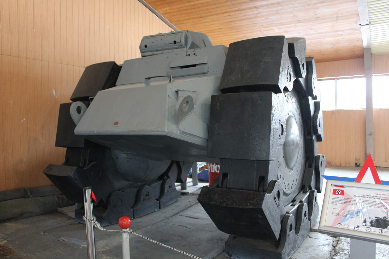 ユーラシア横断詳細レポート クビンカ戦車博物館編 りうむ堂
