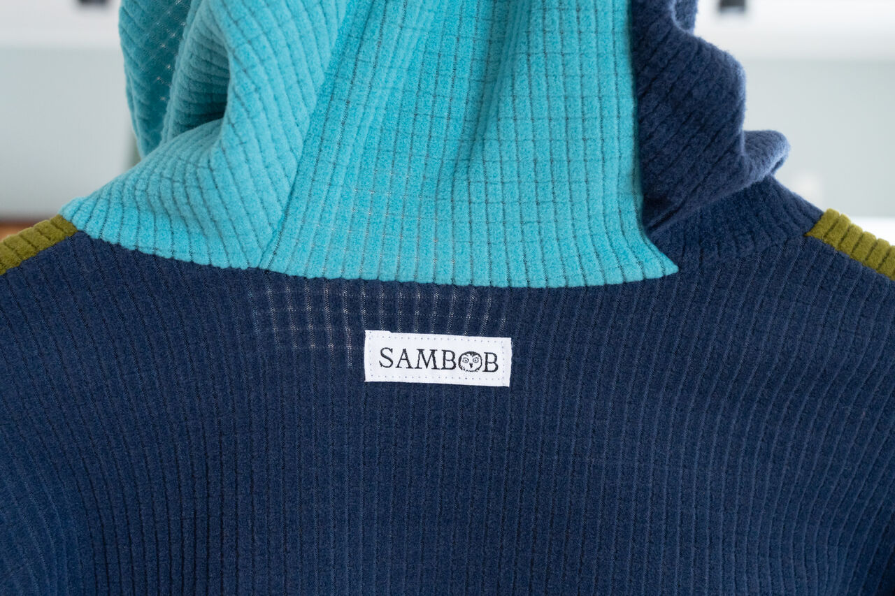 お気に入りのフーディー [SAMBOB] : 山に野に川に呑みに