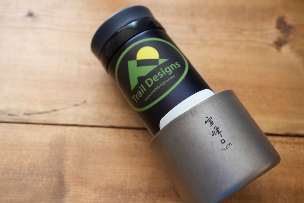 クールなコーヒーカップ [snow peak スタッキングマグ 雪峰 M200] : 山