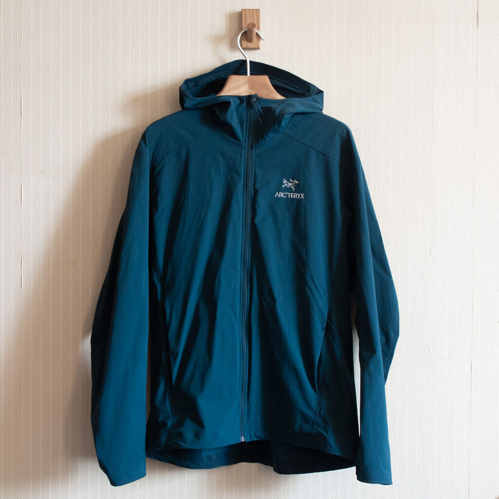 万能ソフトシェル [Arc'teryx Gamma SL Hoody] : 山に野に川に呑みに