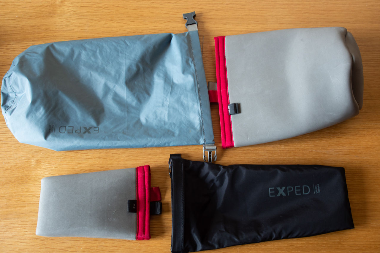 EXPED クラッシュドライバッグ　2個セット取付台座付 EXPED クラッシュドライバッグ 2個セット取付台座付 EXPED