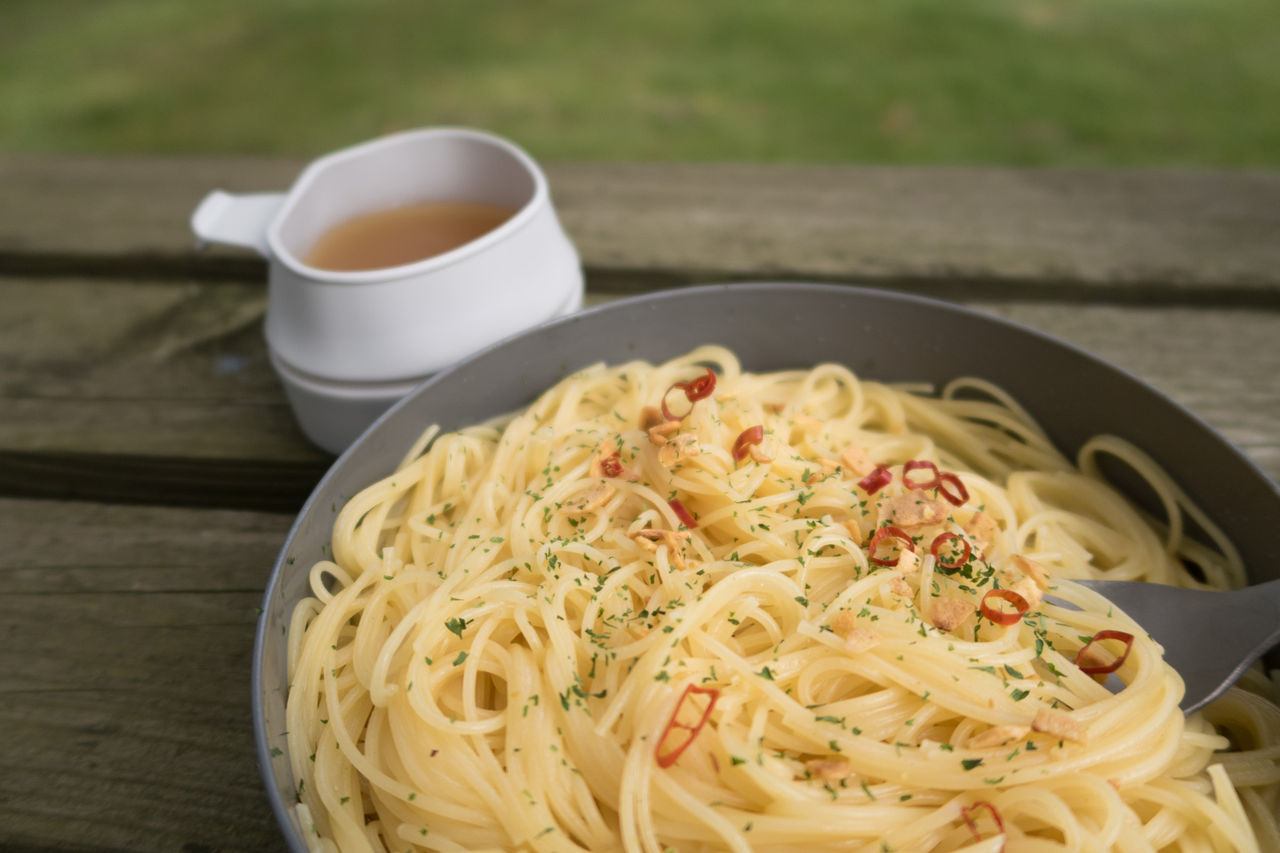 これで食べると美味しいよ ～ MSRディープディッシュプレートS : 山に