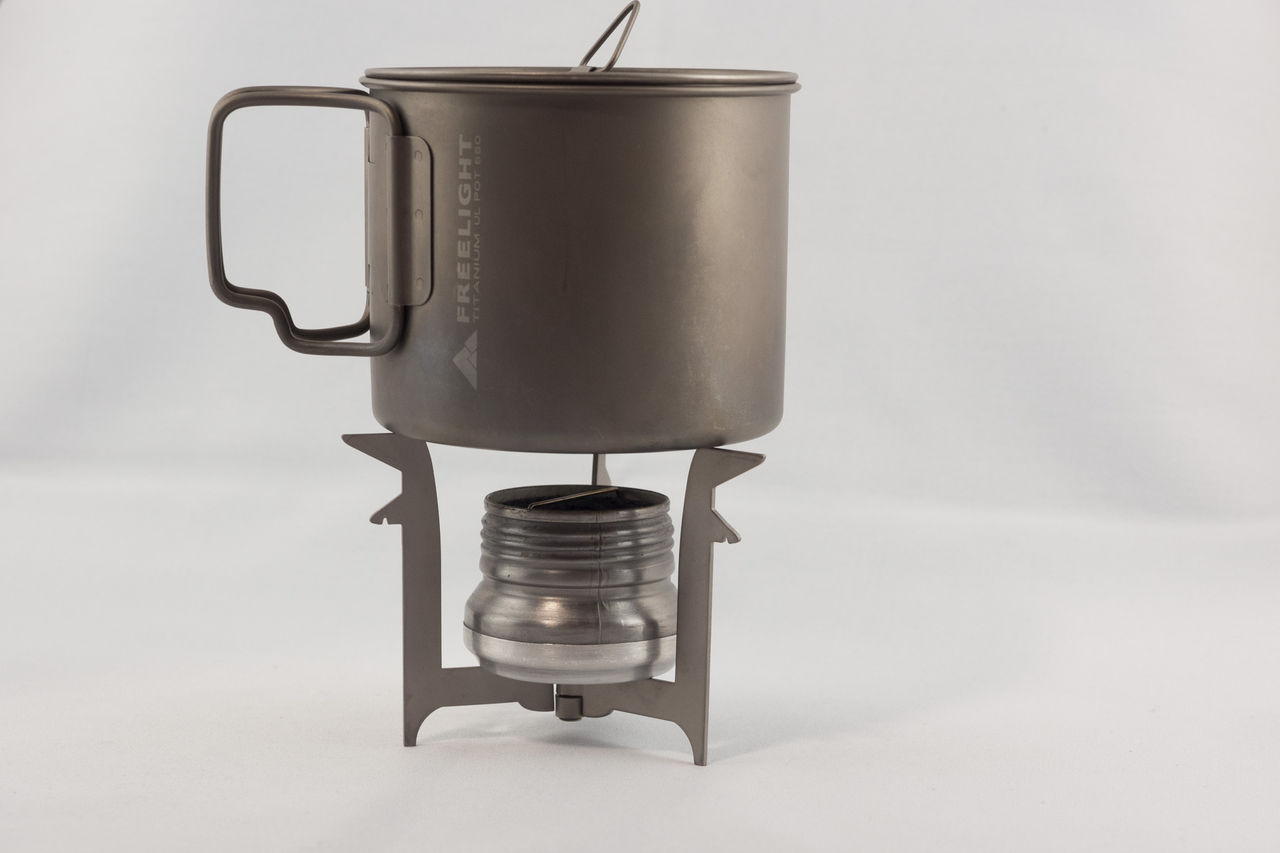五徳も魅力的です ～ VARGO Converter Stove : 山に野に川に呑みに