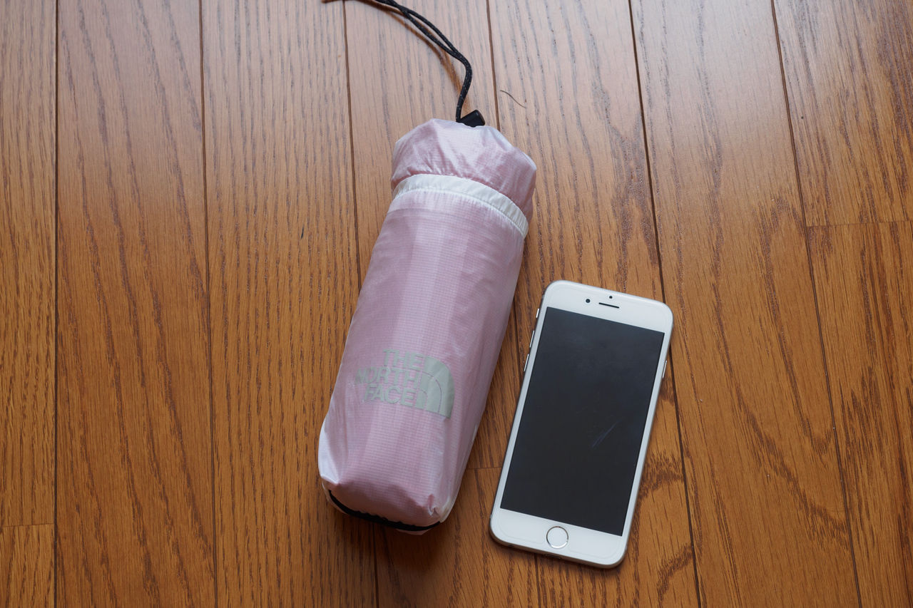 着心地最高の超軽量レインウェア The North Face Strike Jacket 山に野に川に呑みに