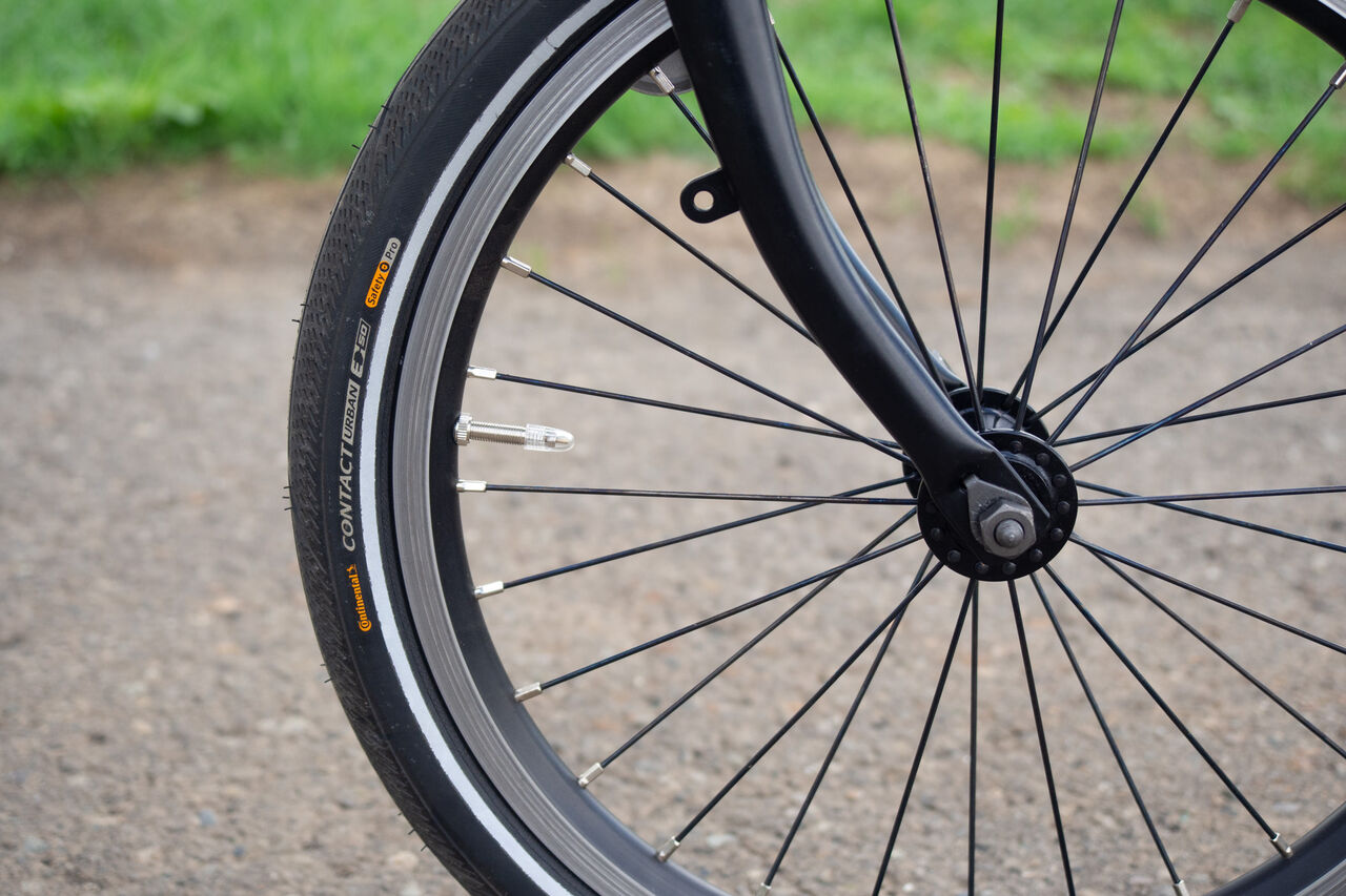 コスパの良いタイヤ [Continental CONTACT URBAN REFLEX] : 山に野に川 
