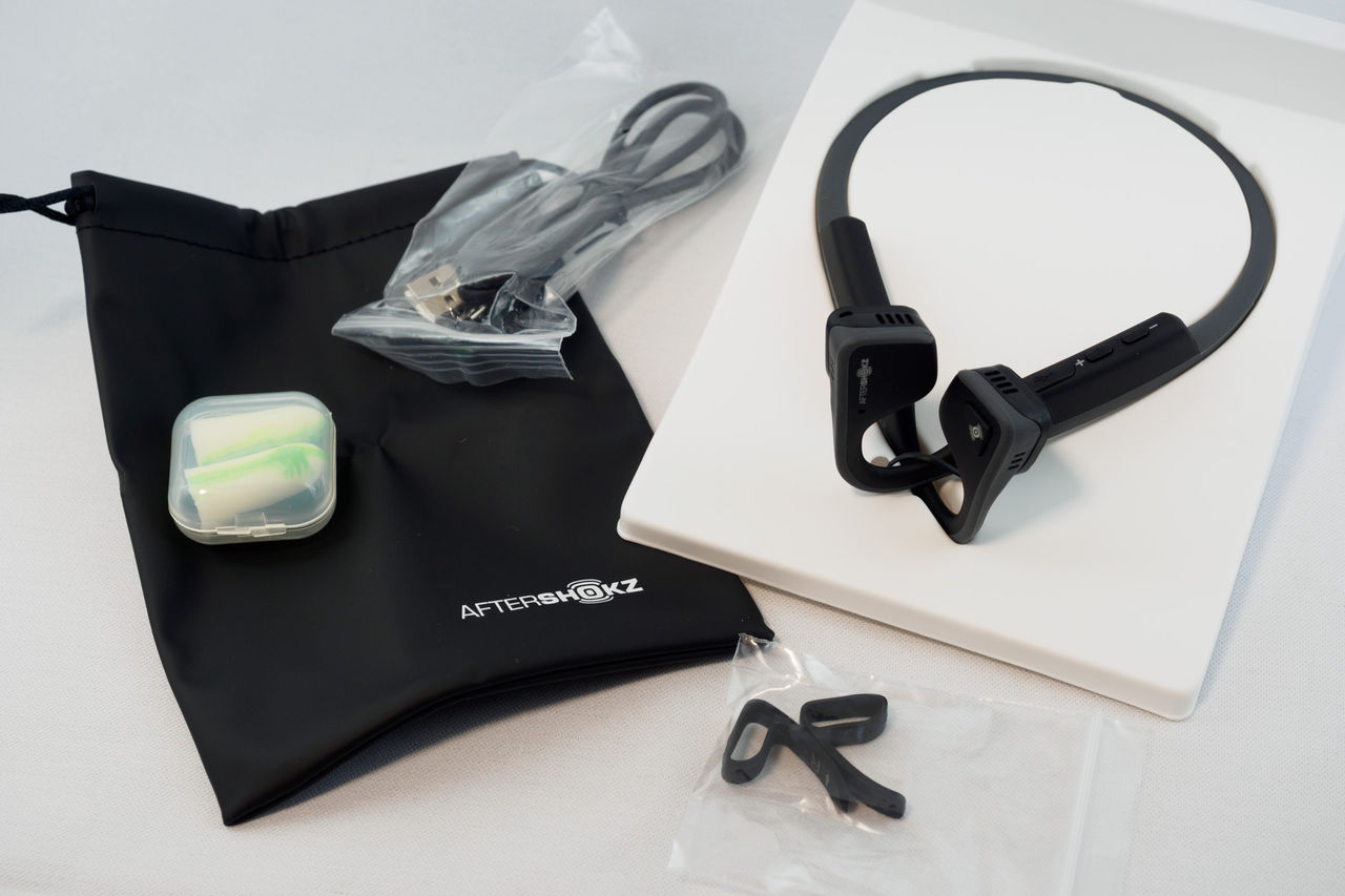 骨から伝わるmusic Aftershokz Trekz Titanium 山に野に川に呑みに