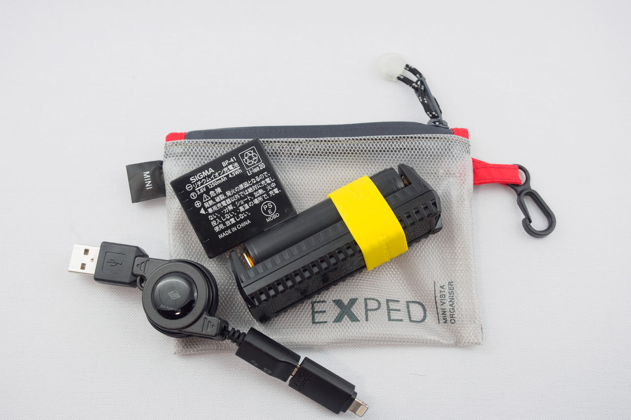 ☆まーこ☆断捨離中止水ジッパー　小物入れ　A4・PC可 ジッパー式 ファイルケース A5 5枚入り（5色セット）x〔1セット