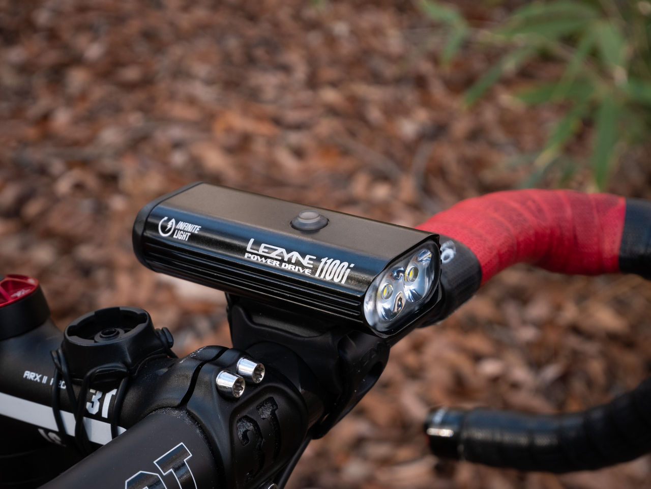 夜道は明るく [LEZYNE POWER DRIVE 1100i] : 山に野に川に呑みに