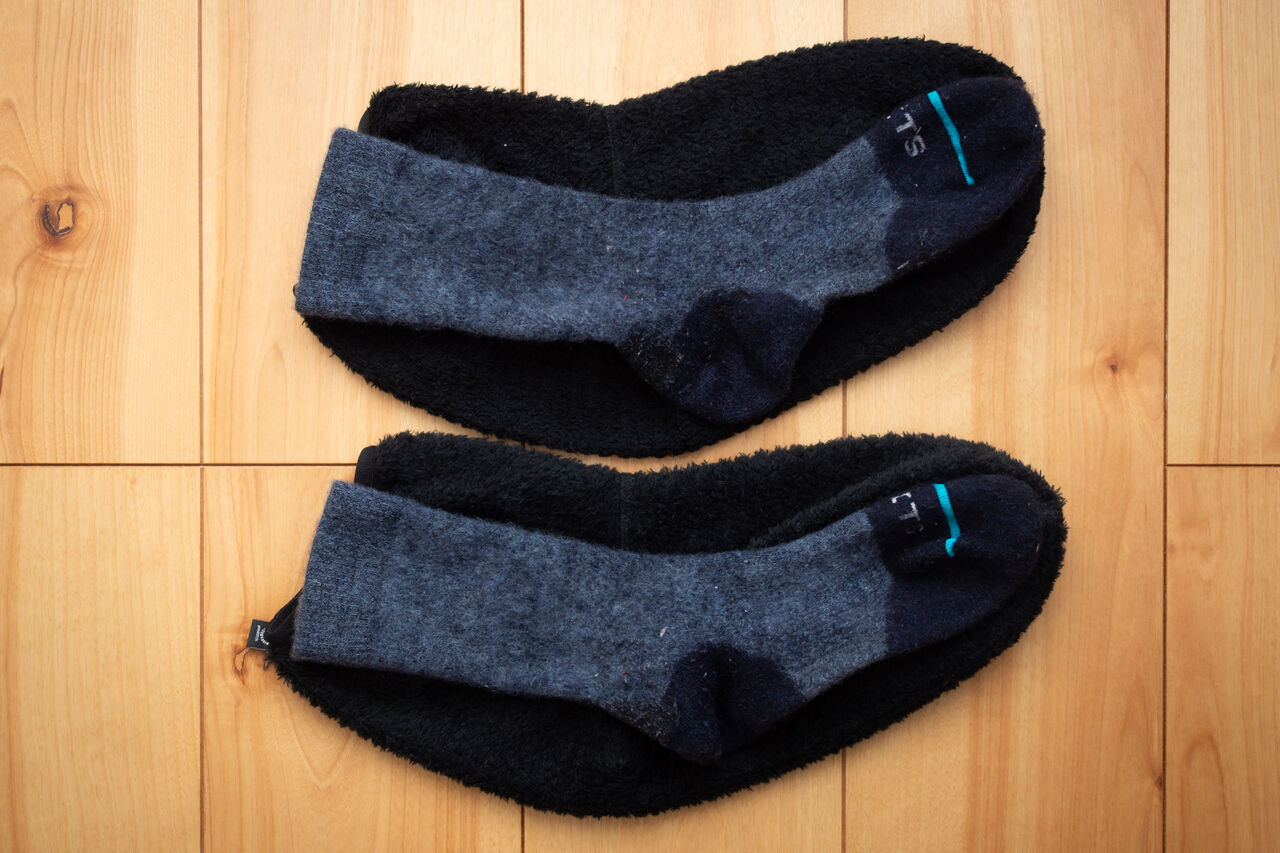 家でも外でヌクヌクできるアイテム [山と道 Alpha Socks] : 山に