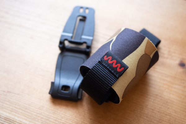 いつでもシュッと [jindaiji mountain works Flotant Holder