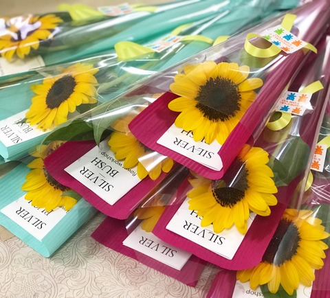 ひまわりの一輪花束 Boxフラワー 花束 アレンジ プリザーブドフラワー わくわくサプライズ花ギフト専門店 花工房ぎんのもり ひまわりの一輪花束 Boxフラワー 花束 アレンジ プリザーブドフラワー わくわくサプライズ花ギフト専門店 花工房ぎんのもり