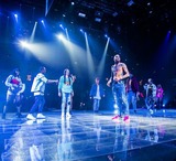 chris & maho & dancers