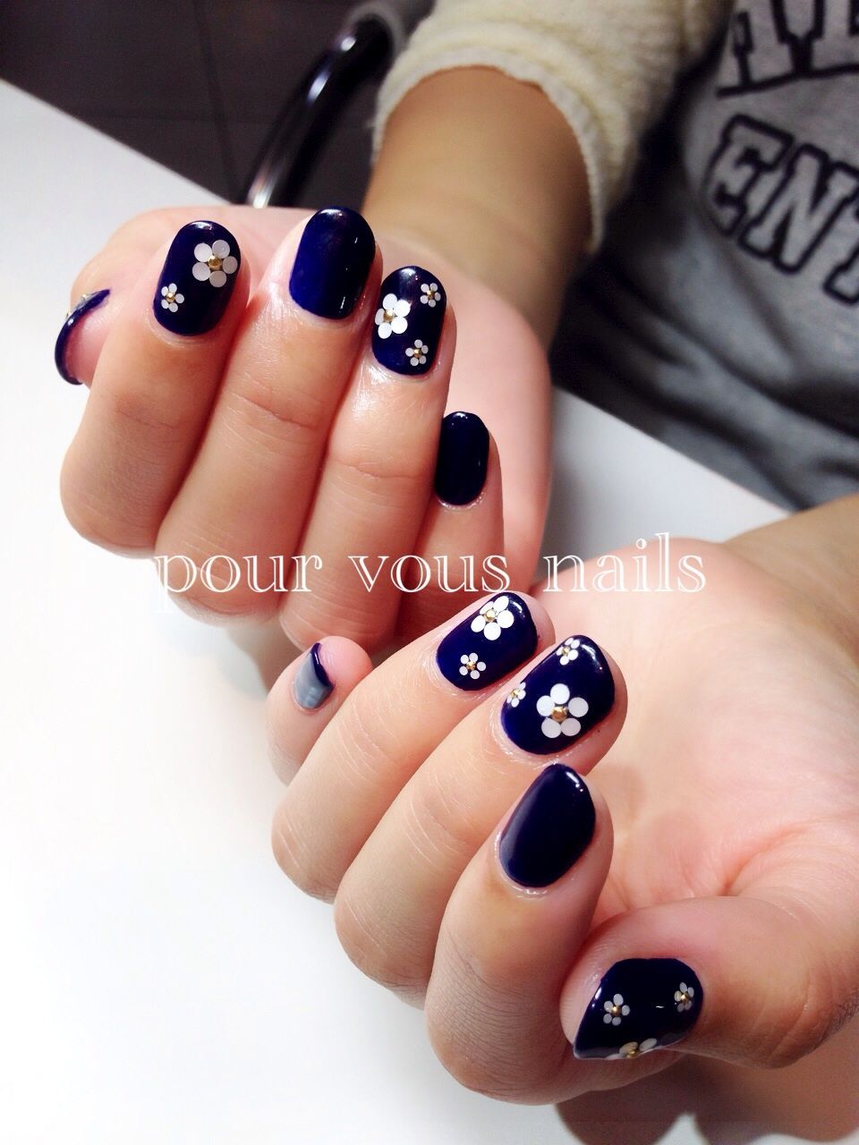 ネイビーフラワーネイル Pourvous Nails ブログ