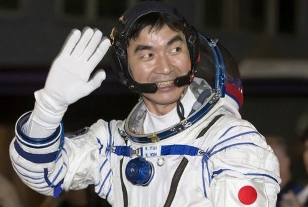 油井亀美也さん 国際宇宙ステーション ｉｓｓ に１４１日間滞在し無事帰還 健康状態は良好 ぴーぶろぐ