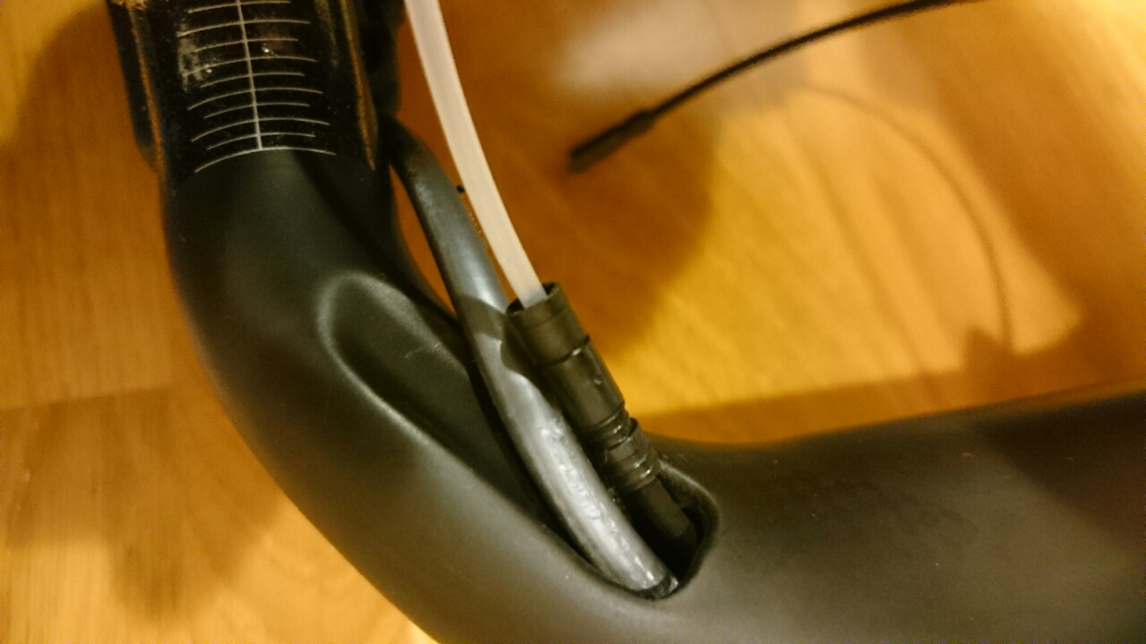 Di2エレクトリックケーブルの交換 : 遊びの記録 山，スキー