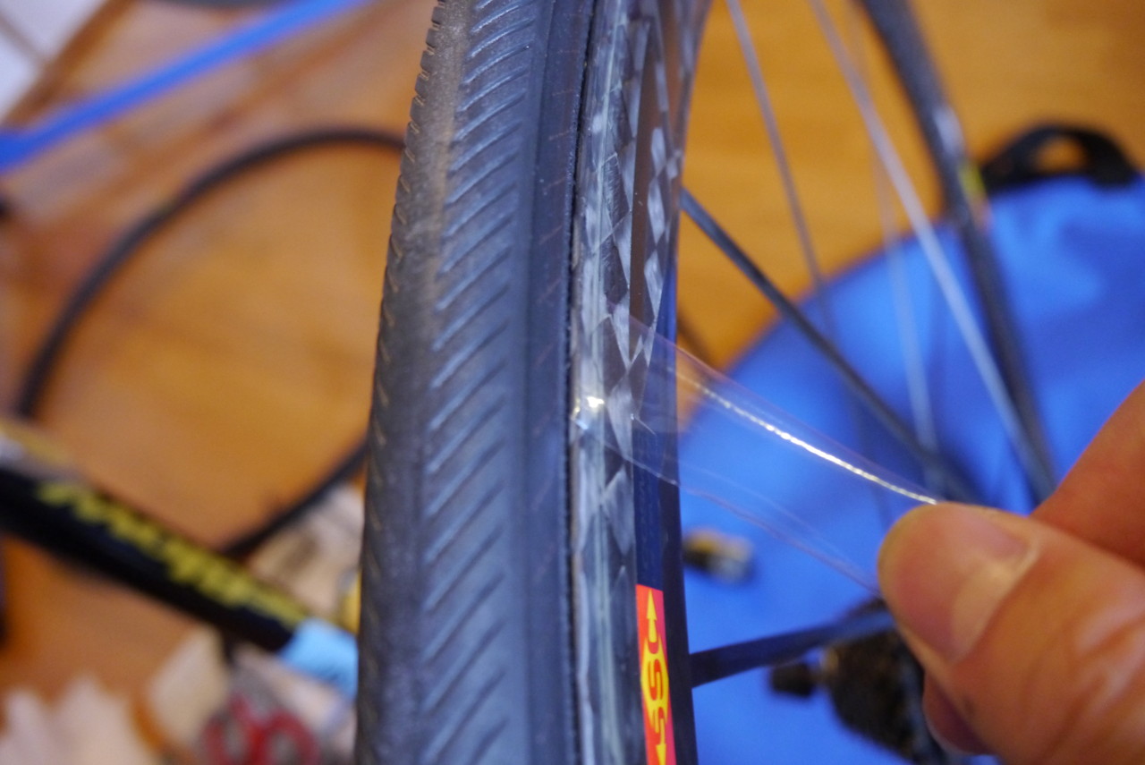 自転車タイヤ交換後のセンター出し