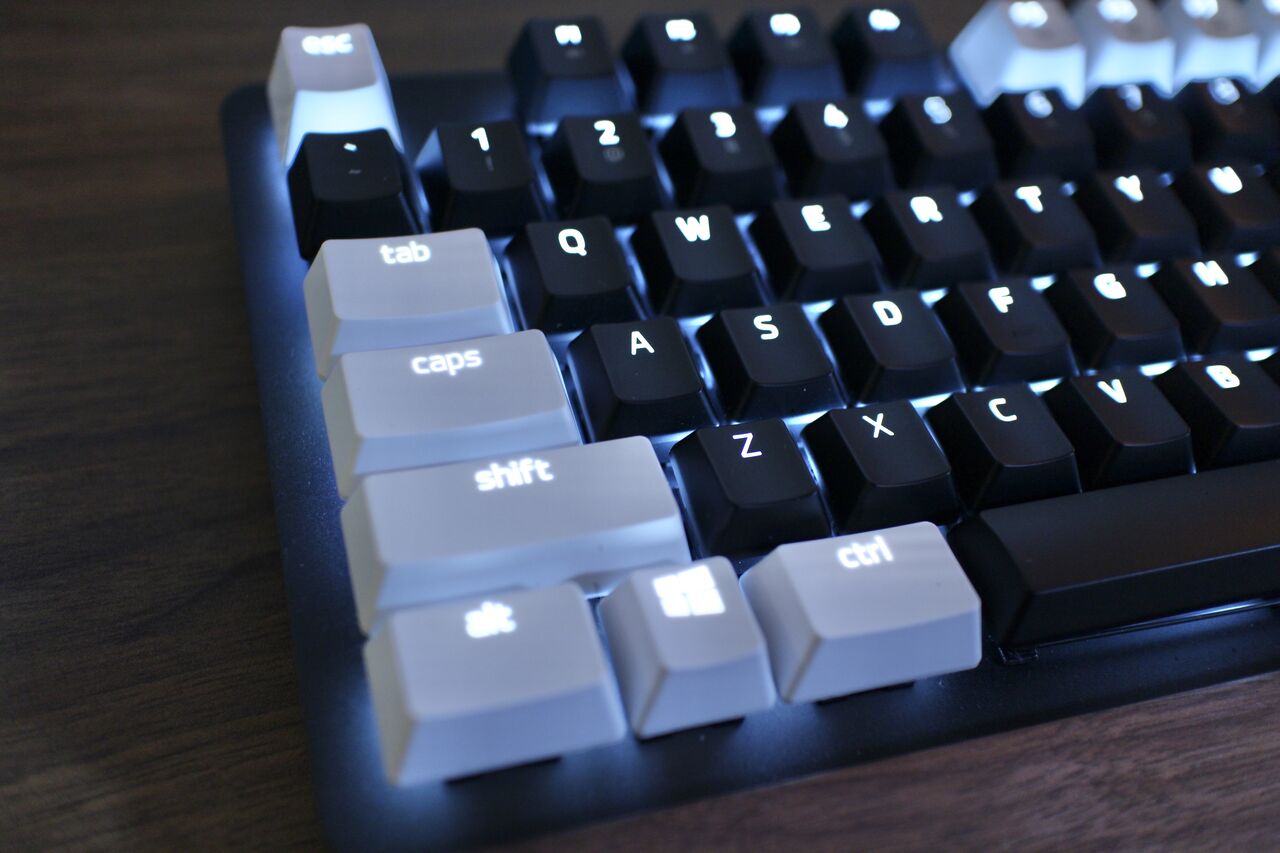 BLACKWIDOWV4キーボードとPBTKeycap Upgrade Set BLACKWIDOWV4キーボードとPBTKeycap Upgrade Set BLACKWIDOWV4