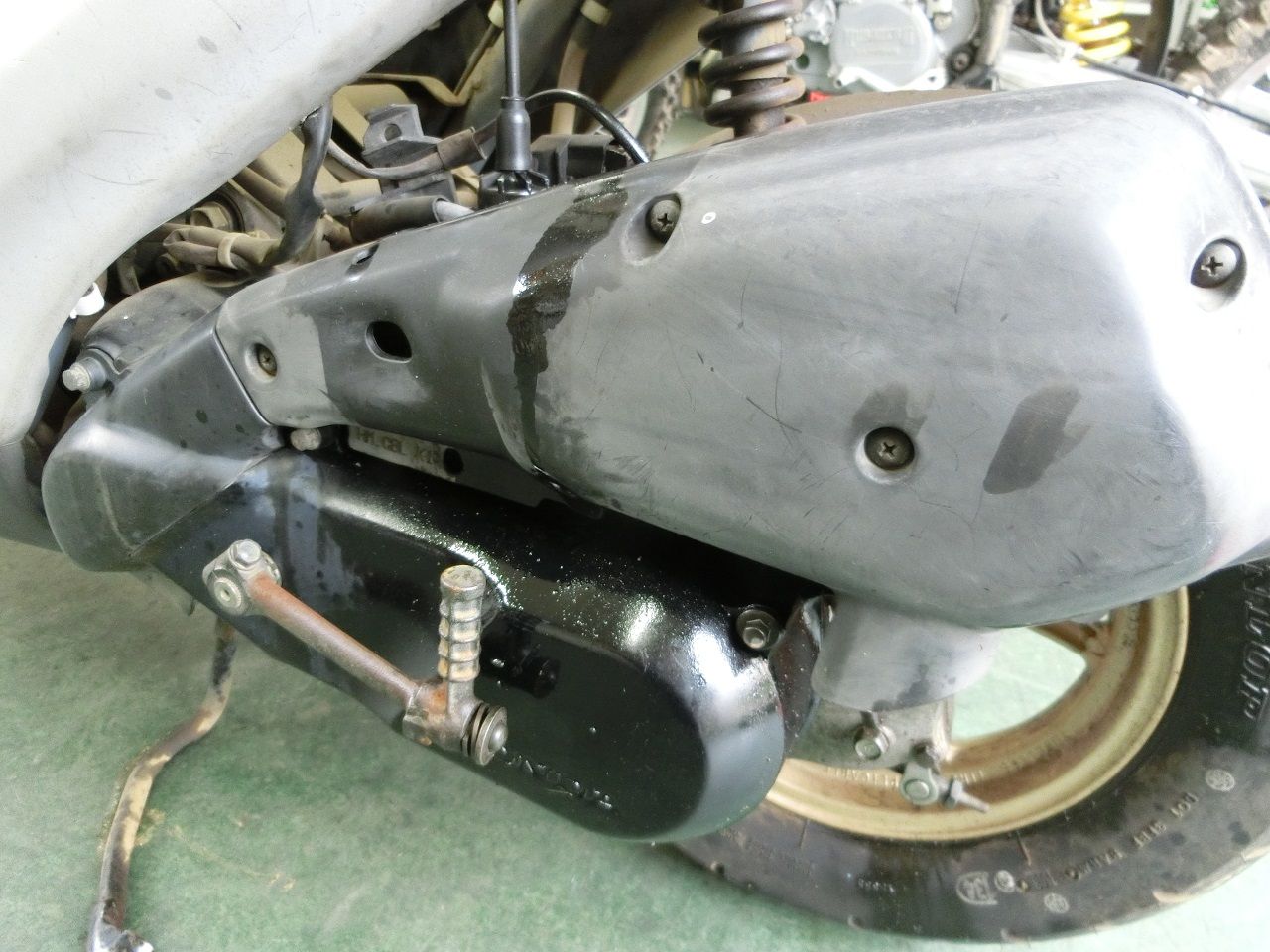 2ストなのにオイル漏れ バイク修理人生 2ストなのにオイル漏れ バイク修理人生