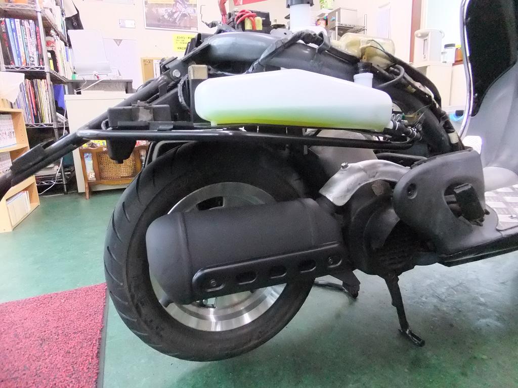 2ストスクーターのオイル漏れ バイク修理人生 2ストスクーターのオイル漏れ バイク修理人生