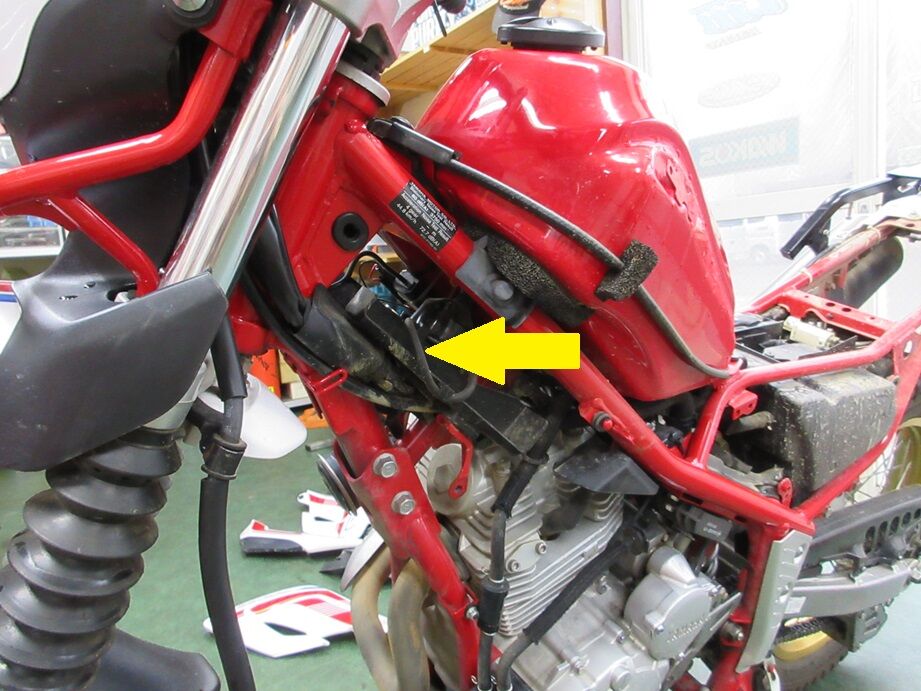 セロー　ETC取付け スーパースマートな、セロー250へのETC取り付け方法を伝授してもらった