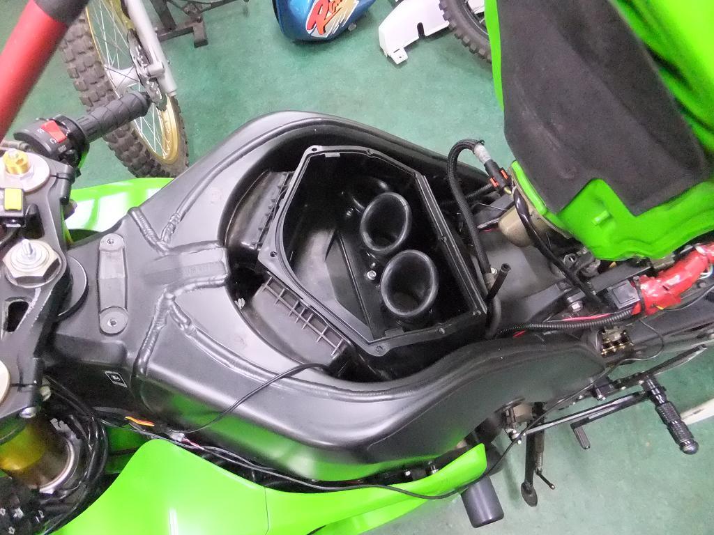 メンテナンスショット10 カワサキZX－10Rメンテナンス : バイク修理人生