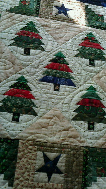 ツリーとログキャビンのクリスマスキルト完成』 : ミミと まりんと
