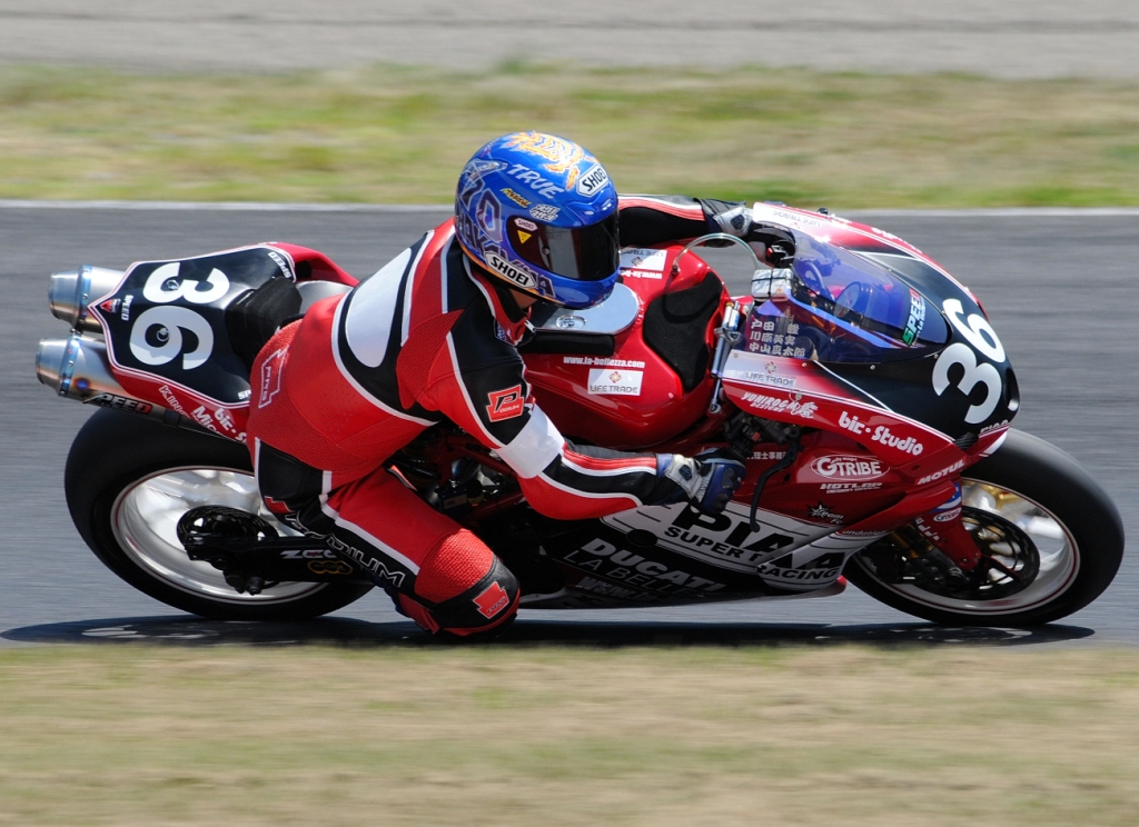 レーシングスーツ （皮ツナギ） : 燃えるバイクレーサー
