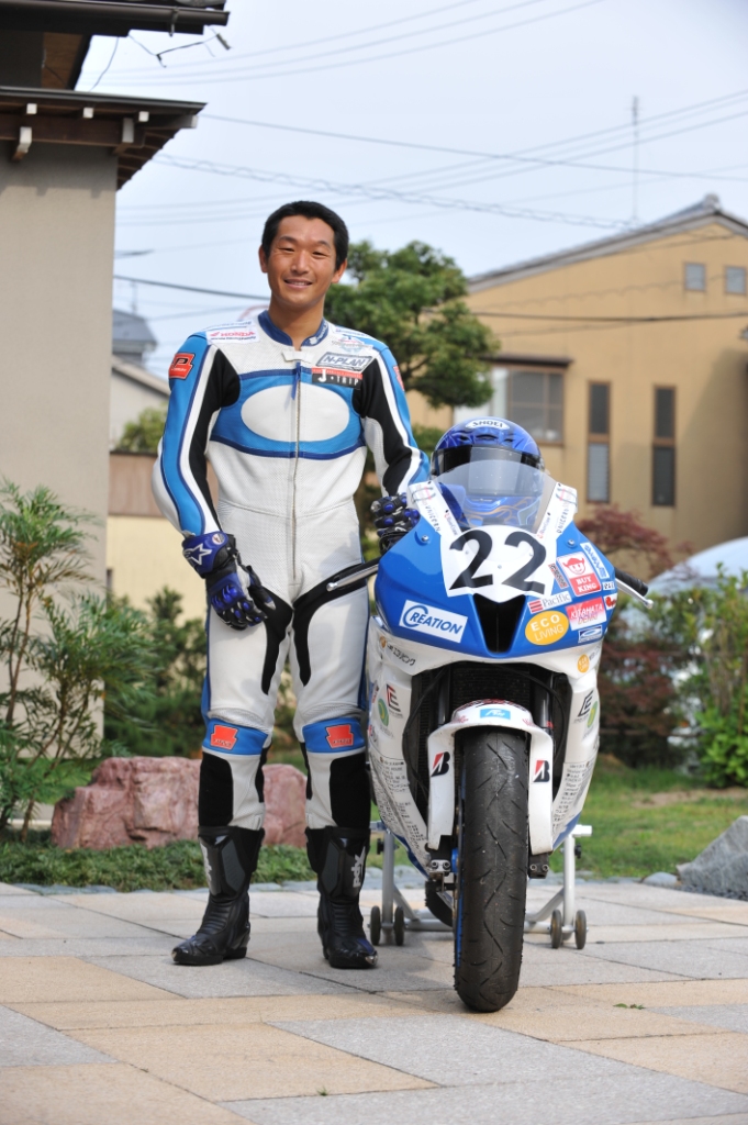 レーシングスーツ （皮ツナギ） : 燃えるバイクレーサー