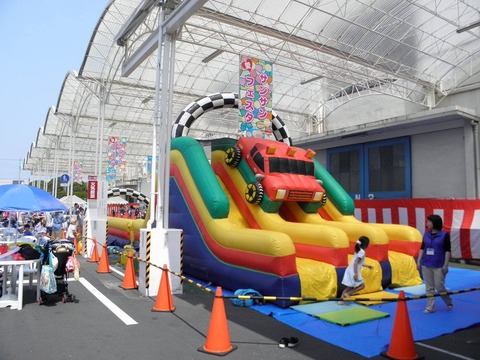 13268091_574732822706008_8273921133593504007_o