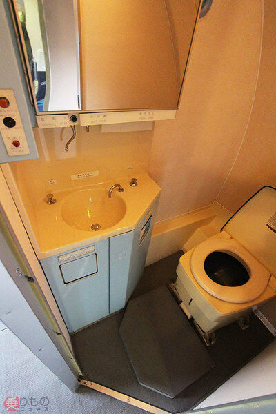 large_201005_ys11fc_011