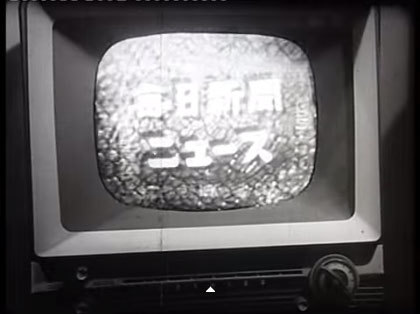 白黒テレビをカラーテレビ ブラウン管テレビ用ワイドレンズ 画面前に置く拡大レンズ白黒テレビに青い板つけて見てました 軍用無線のブログ Ja2gzu Suzuki Shinichi