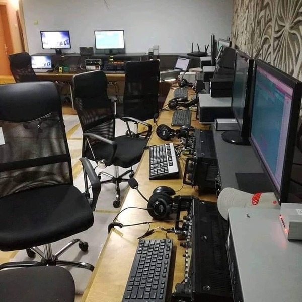 241804707_4162444233824151_8379038754108914593_n