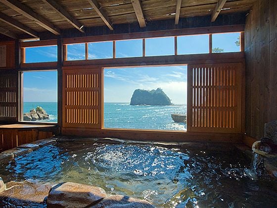 202887955_10160774242647619_4210835432795489483_n