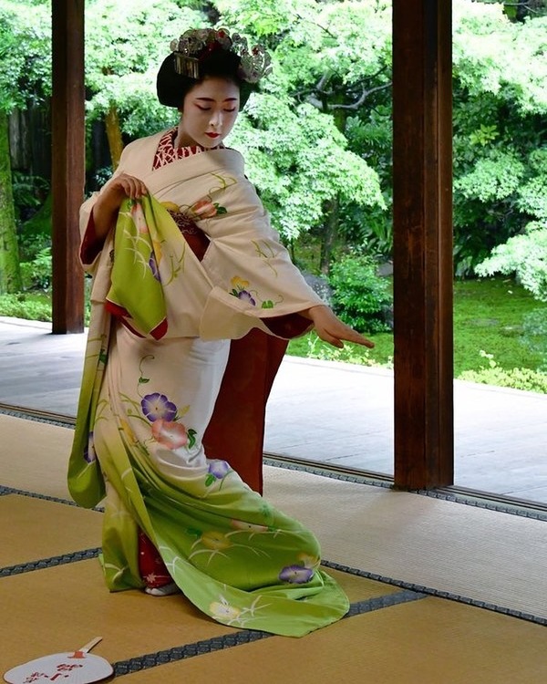 208406098_1849435308570047_2177995894249275763_n