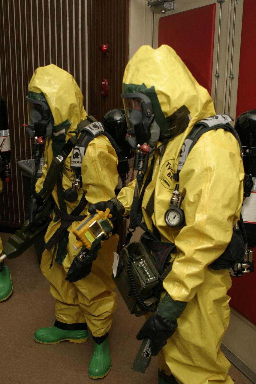 核・生物・化学兵器（NBC）＆ CBRNとは、化学(chemical)生物