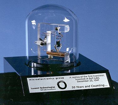 375px-Replica-of-first-transistor