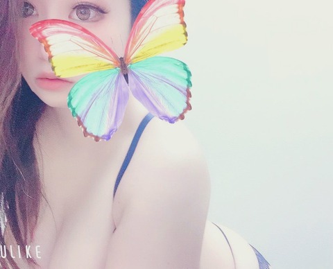 6E84DA0B-560E-4C28-8FD6-156D19958C27