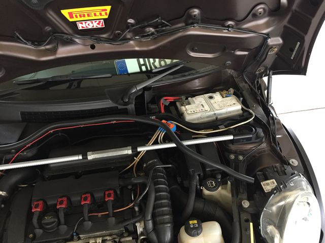 MINIの純正バッテリー突然死、BOSCH Silver X SLX-7Cに交換!! : 会長の ...