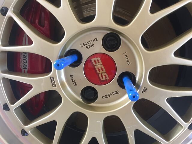 ミニクーパーR56 ホイールボルト キックス レデューラレーシング