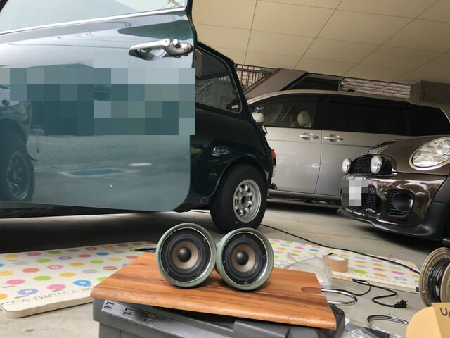 クラシックミニのフロントに自作スピーカーを取り付け!! : 会長の趣味