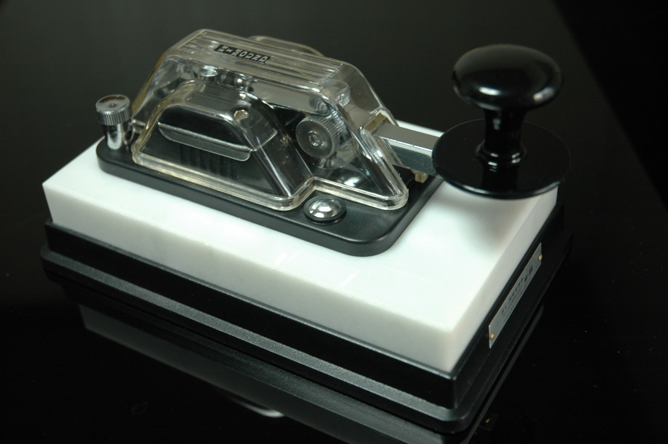 HK-808(ハイモンドエレクトロ) : 電鍵コレクター入門 電鍵って HK-808(ハイモンドエレクトロ) : 電鍵コレクター入門 電鍵って