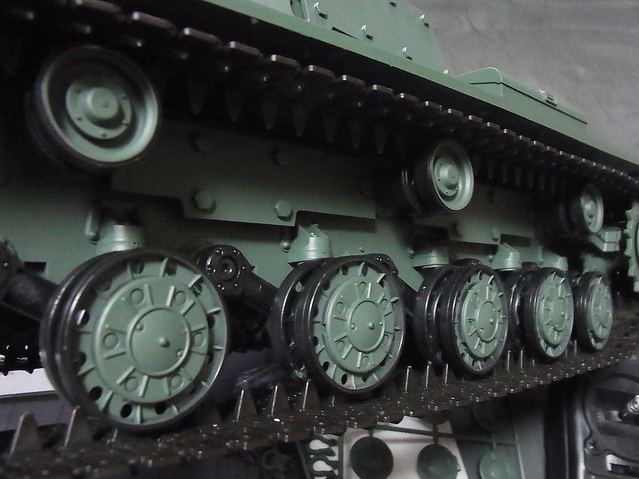 ヘンロン 1/16 KV-1 : りぅまるのにっき ﾂｳﾞｧｲ