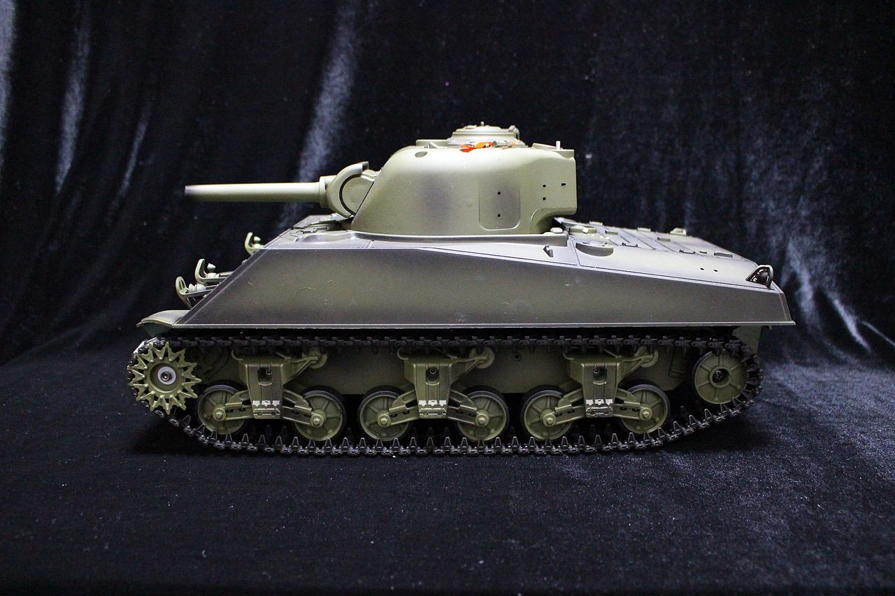 1/16 M4A3シャーマン　ヘンロン製ラジコン戦車 1/16 M4A3シャーマン ヘンロン製ラジコン戦車