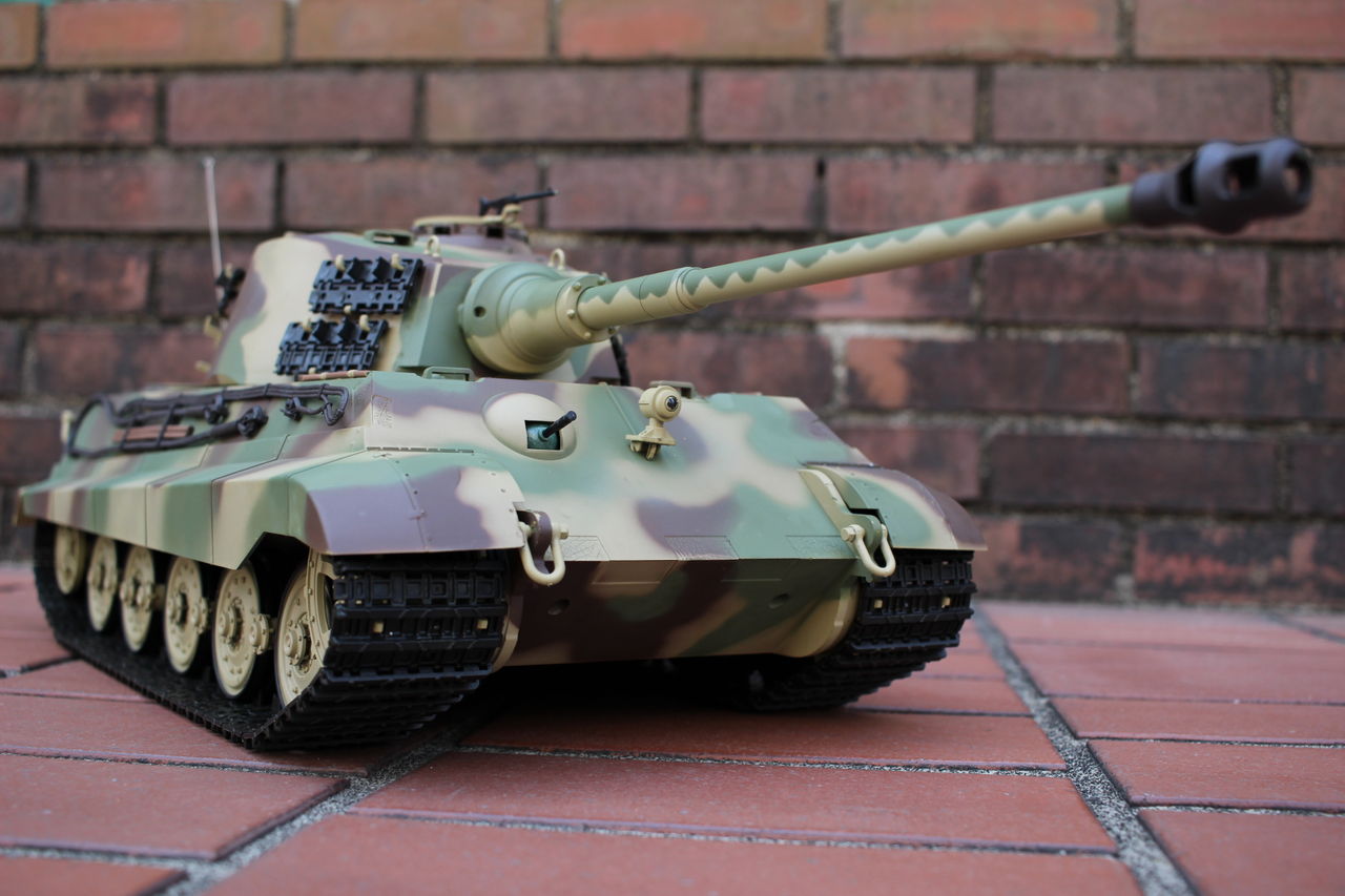 技術基準適合証明済 Heng Long 1⁄16 キングタイガー ヘンシェル砲塔