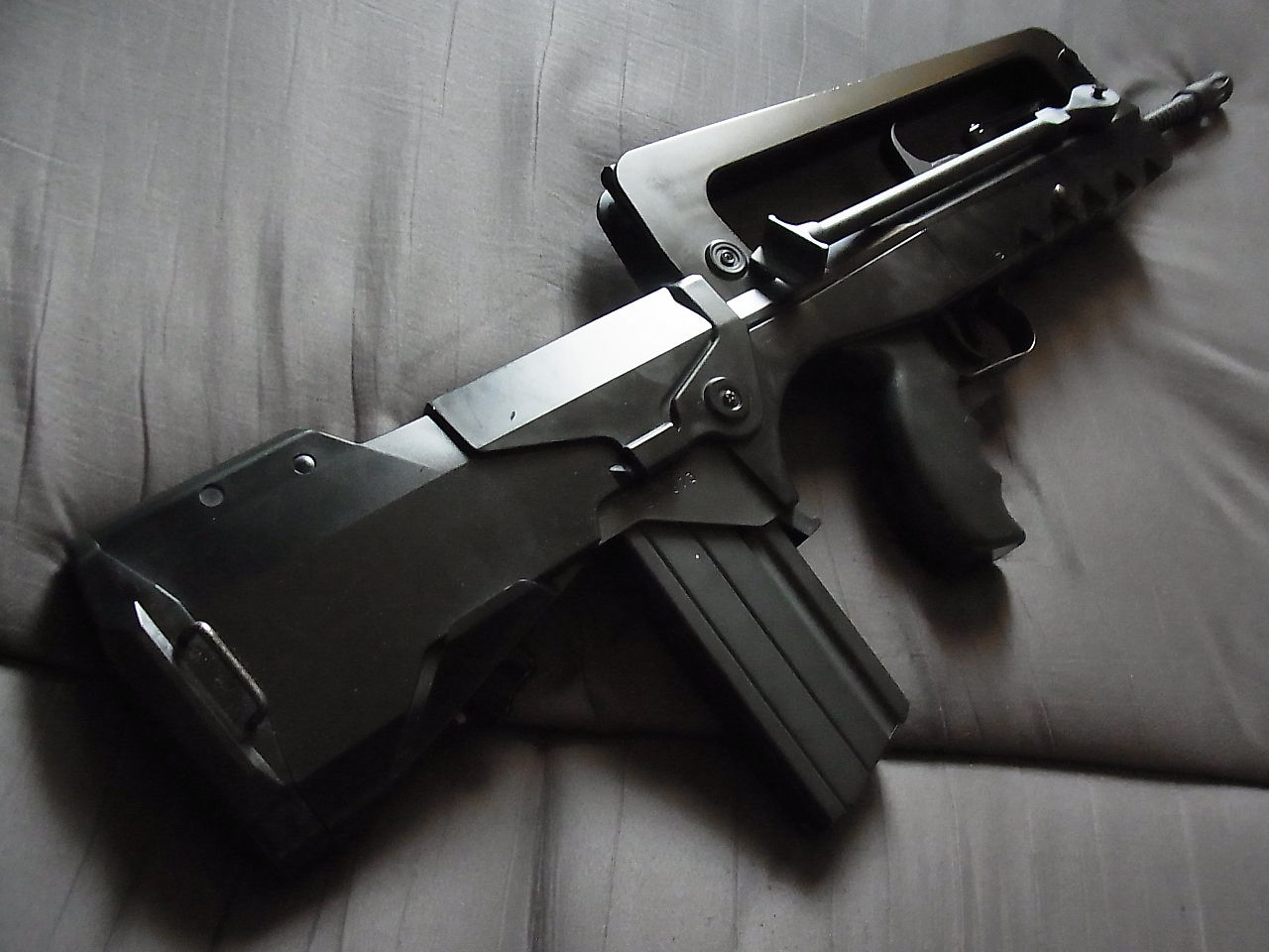 東京マルイ FA-MAS 5.56F1 : りぅまるのにっき ﾂｳﾞｧｲ