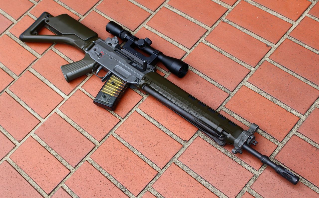 東京マルイ 東京マルイ SIG550(SG550) バースト付き SIG SG 550-1 電動