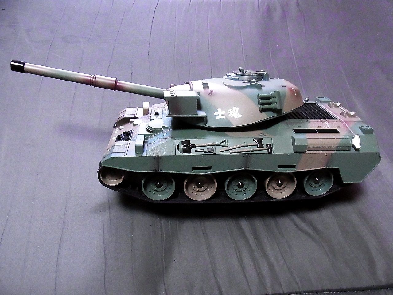 ハイテック 大洗女子学園 あんこうチーム 4号戦車H型 (D型改