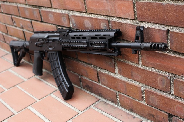 AKです 519zC1ynL0L._UF350,350_QL50_.jpg