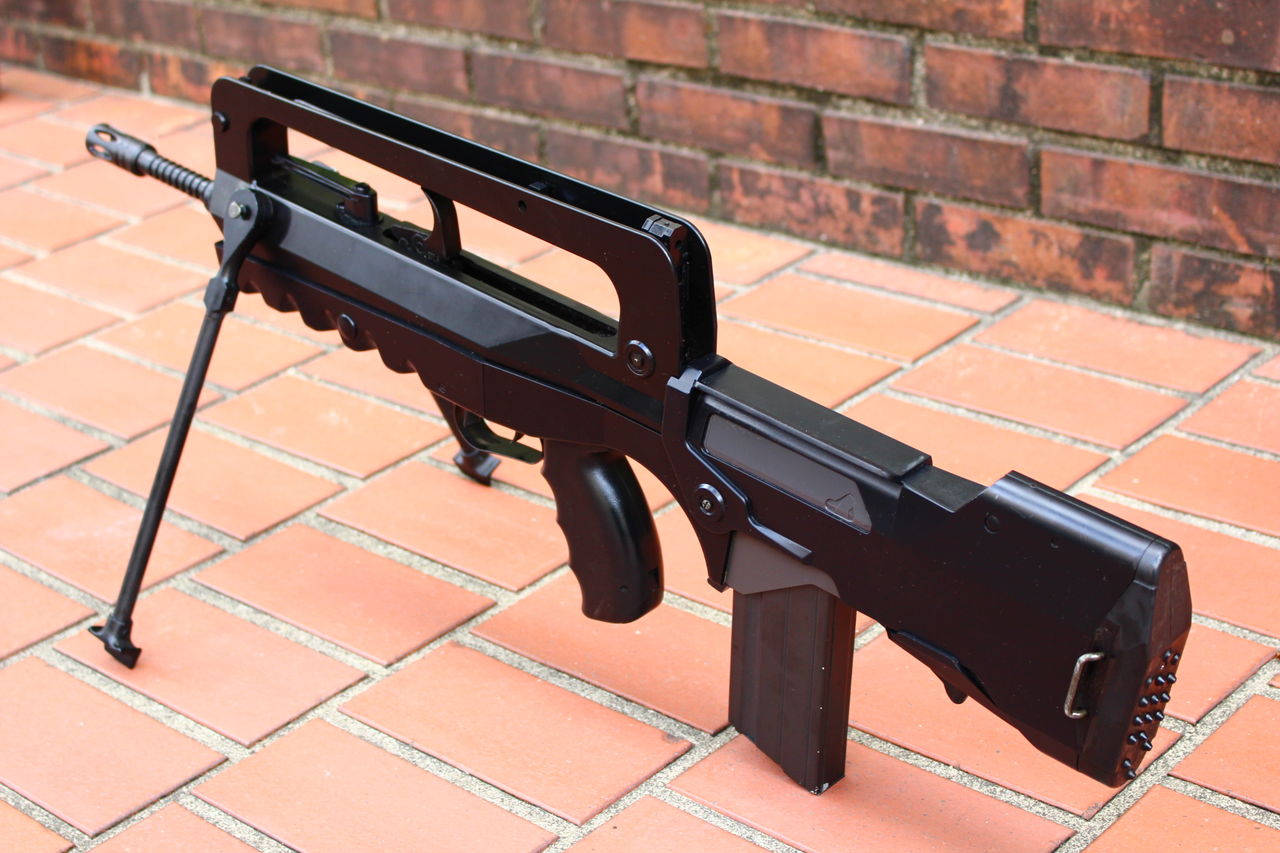 TOKYOMARUI FA-MAS ファマス 5.56-F1 電動ガン ファマス 5.56-F1 - 電動ガン スタンダードタイプ | 東京マルイ