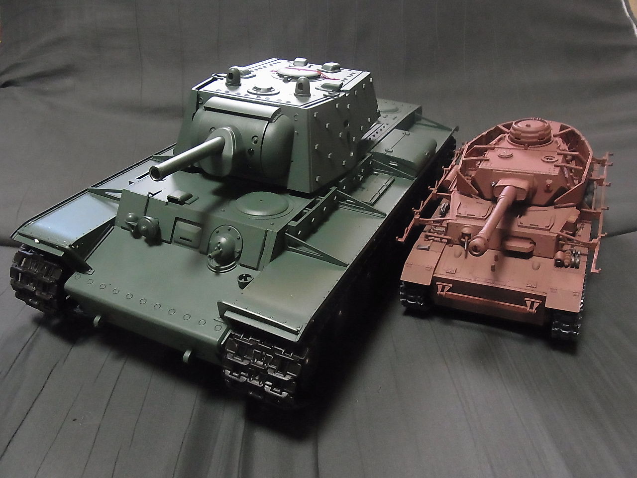 ラジコン戦車 1/16ヘンロン Russis KV-1'S ラジコン戦車 1/16ヘンロン Russis KV-1'S